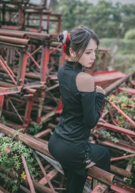 我让最想被拥抱的男人威胁了动漫